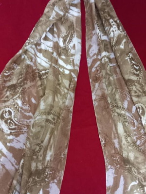 Scarf 1.55x0.34 that does not wrinkle