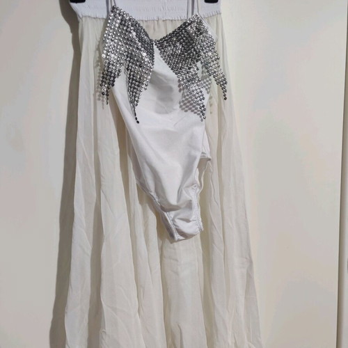 Children's bodysuit with matching skirt like new, size 36