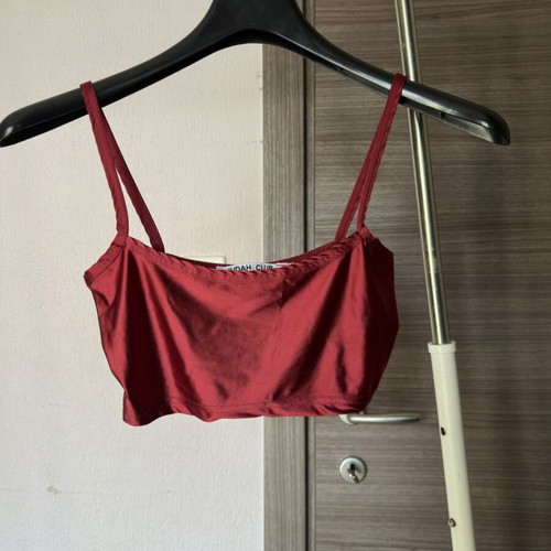 Judah Club Red Burgundy Crop Top new, size M
