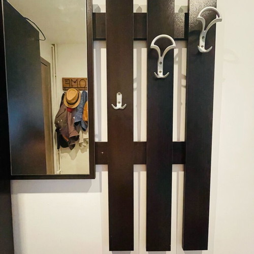 Entrance furniture like new with mirror and shoe storage