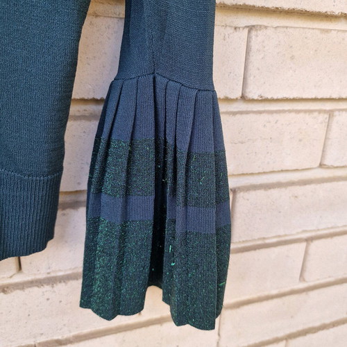 Uterque blouse size M like new, green