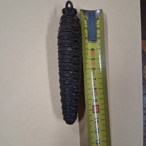 Pine cone for clock used, 230 grams