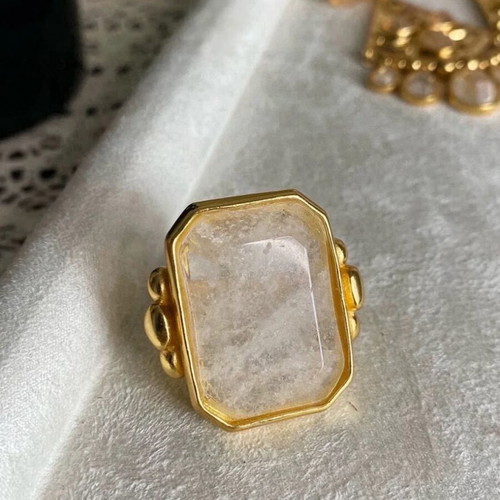 Women's ring new with natural crystal, massive, jewelry alloy