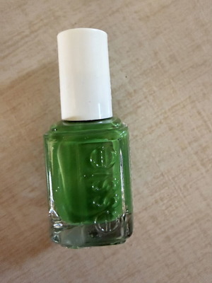 Essie Nail Polish green new