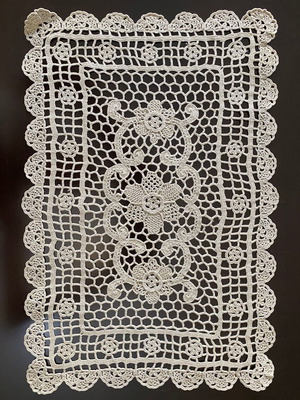 Vintage handmade crochet table runner 43×29 cm
