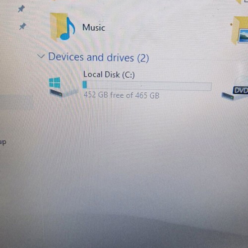 Toshiba Satellite C850D like new with AMD E1-1200, 4GB RAM, 500GB HDD, 15.6 screen