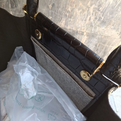 Max Mara Anita Embossed Leather Shoulder Bag like new, black