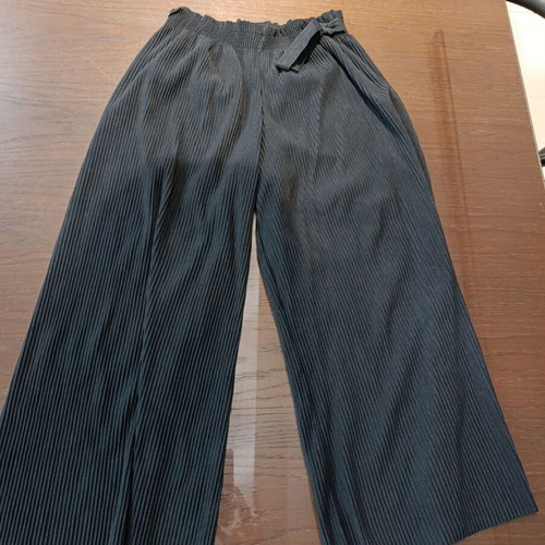 Zara girls' black pleated wide-leg pants used, size 140 cm