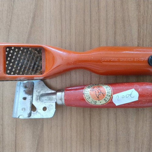 Carpentry tools set of 2 pieces used