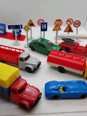 Joy Toy φορτηγά και σήματα από καρτέλα 104, καινούργια