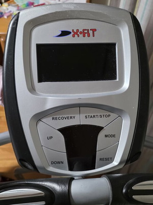 X-FIT 738 Elliptical Trainer like new, professional