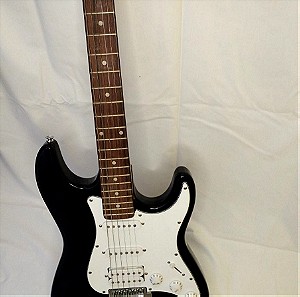 Ηλεκτρική κιθάρα μαύρη ασπρη