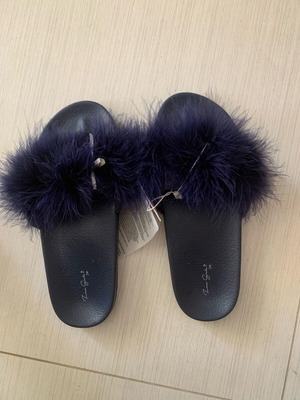 Zara slippers sandals new, size 38, blue with feathers