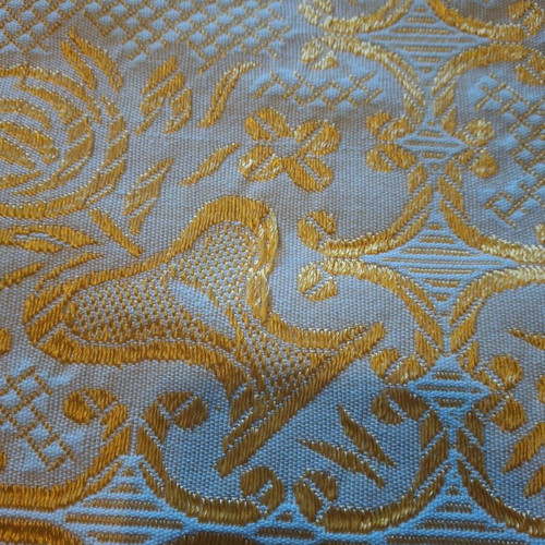 Woven throw used 2.15 × 1.90