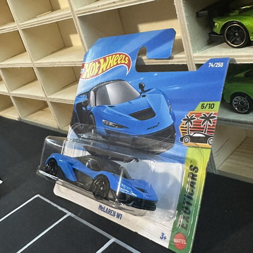 Hotwheels McLaren W1 new, sealed