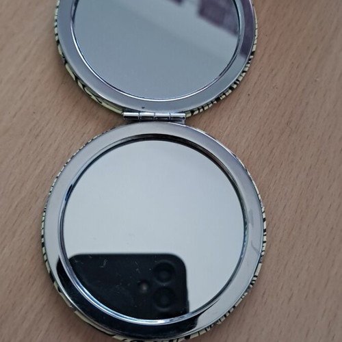 Pocket mirror like new