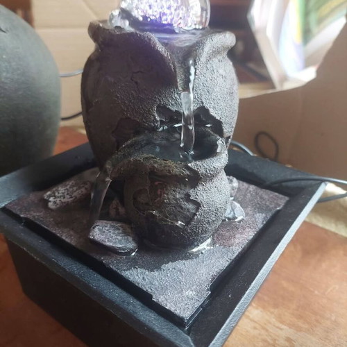 Feng Shui waterfall like new with LED light on color-changing ball