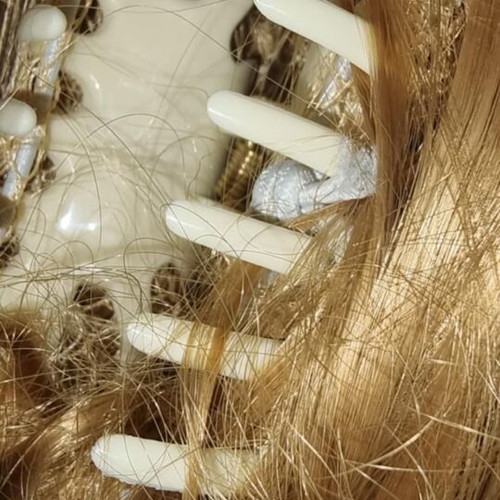 Synthetic ponytail post with clamper like new, blonde copper