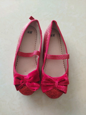 H&M children's ballet flats like new, red, size 33