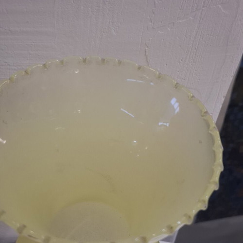 Uranium opaline vase from 1930-1940, used