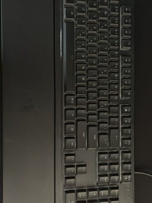 Razer Deathadder Essential ποντίκι, Ornata V3 X πληκτρολόγιο, μεσαίο mousepad