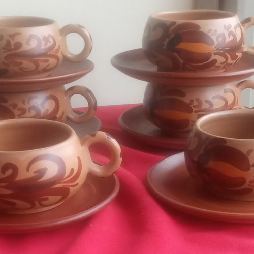 Set of 6 handmade vintage tea cups with saucers
