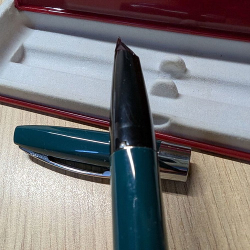 Fountain pen Sheaffer Triumph Imperial 1994 green like new