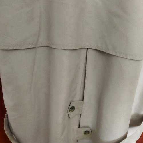 Women's trench coat used light gray, lined, medium size