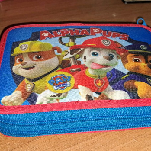 Children's pencil case used with colored pencils in good condition