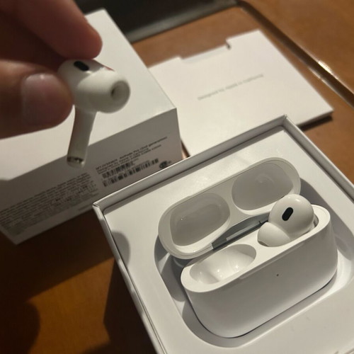 AirPods Pro (2nd generation) new with everything