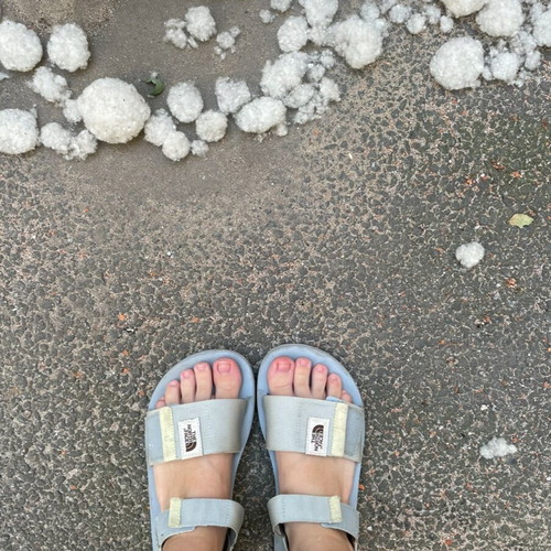 The North Face Skeena Sandal used, blue turquoise, adjustable velcro