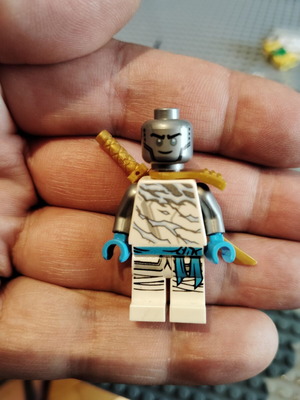 Lego Ninjago Zane minifigure used