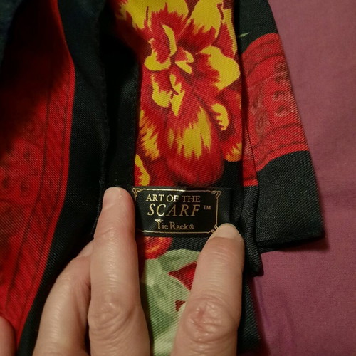 Tie Rack scarf like new, square, black and red