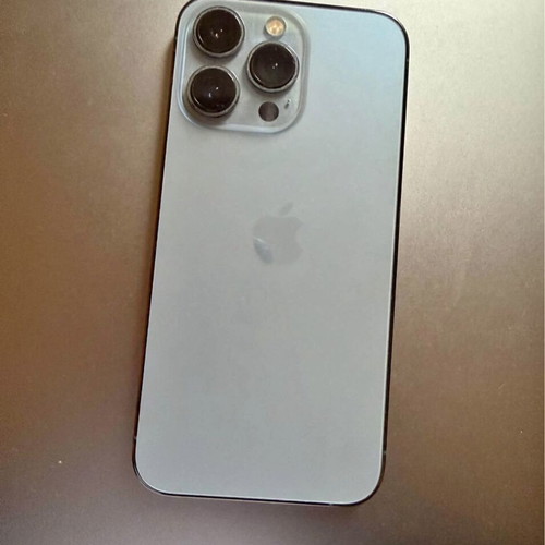 iPhone 13 Pro used, 128GB, with cases and box