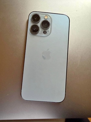 iPhone 13 Pro used, 128GB, with cases and box