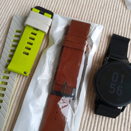 Skagen Falster smartwatch like new, 42 mm, WearOS with extra straps