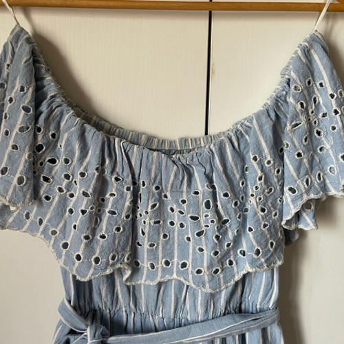 Ολόσωμο σορτς Zara μεταχειρισμένο, off shoulder, βαμβάκι και λινό