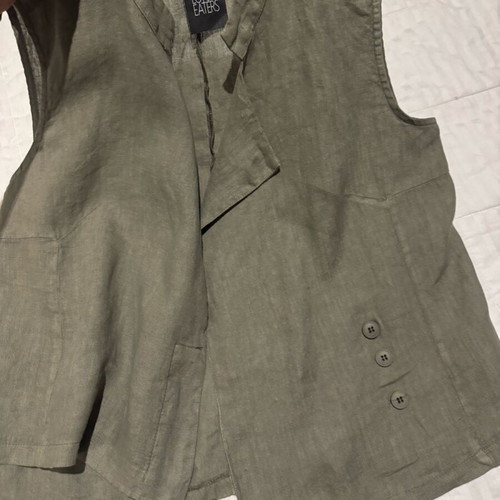Lotus Eaters linen vest like new, green, size M