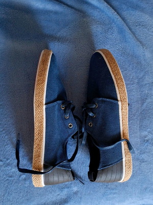 Men's sports sneakers new, size 43, blue