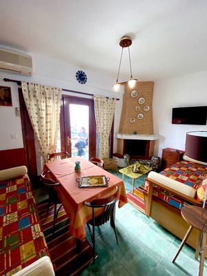 Μεζονέτα 120 τ.μ. επιπλωμένη με τζάκι και κήπο στη Χαλκιδική