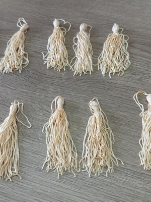 Fabric tassels beige pack of 10, 50mm