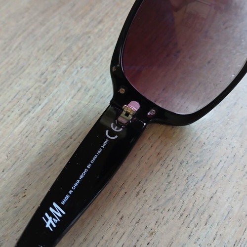 Sunglasses pack of 3 like new, black, green, brown