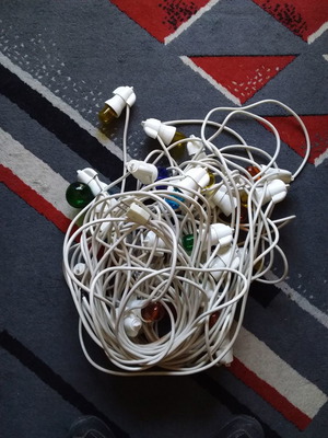 Christmas outdoor lights like new, 27 sockets, 30 meters