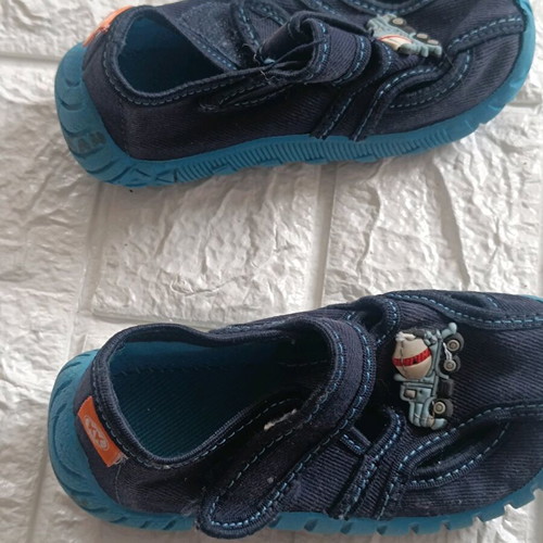 Children's slippers KK used, size 24, blue