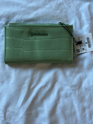 Stradivarius wallet new green faux leather with multiple card slots