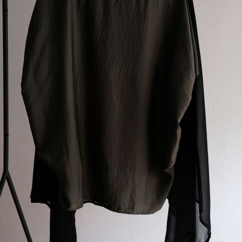 Seva long-sleeve blouse like new, size L, olive and black