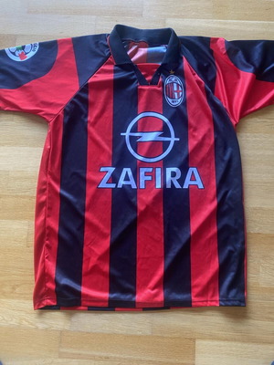 Milan jersey like new, official replica