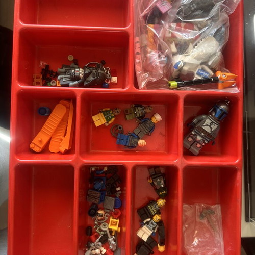Lego Vintage ντουλάπι αποθήκευσης με 4 συρτάρια, φιγούρες και αξεσουάρ μεταχειρισμένο