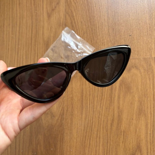 Cat eye sunglasses new, black