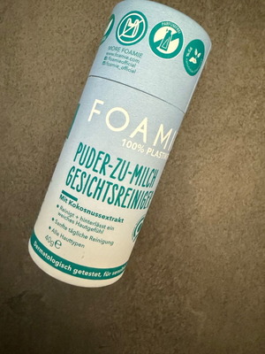Puder Foamie Cleansing Face Product New